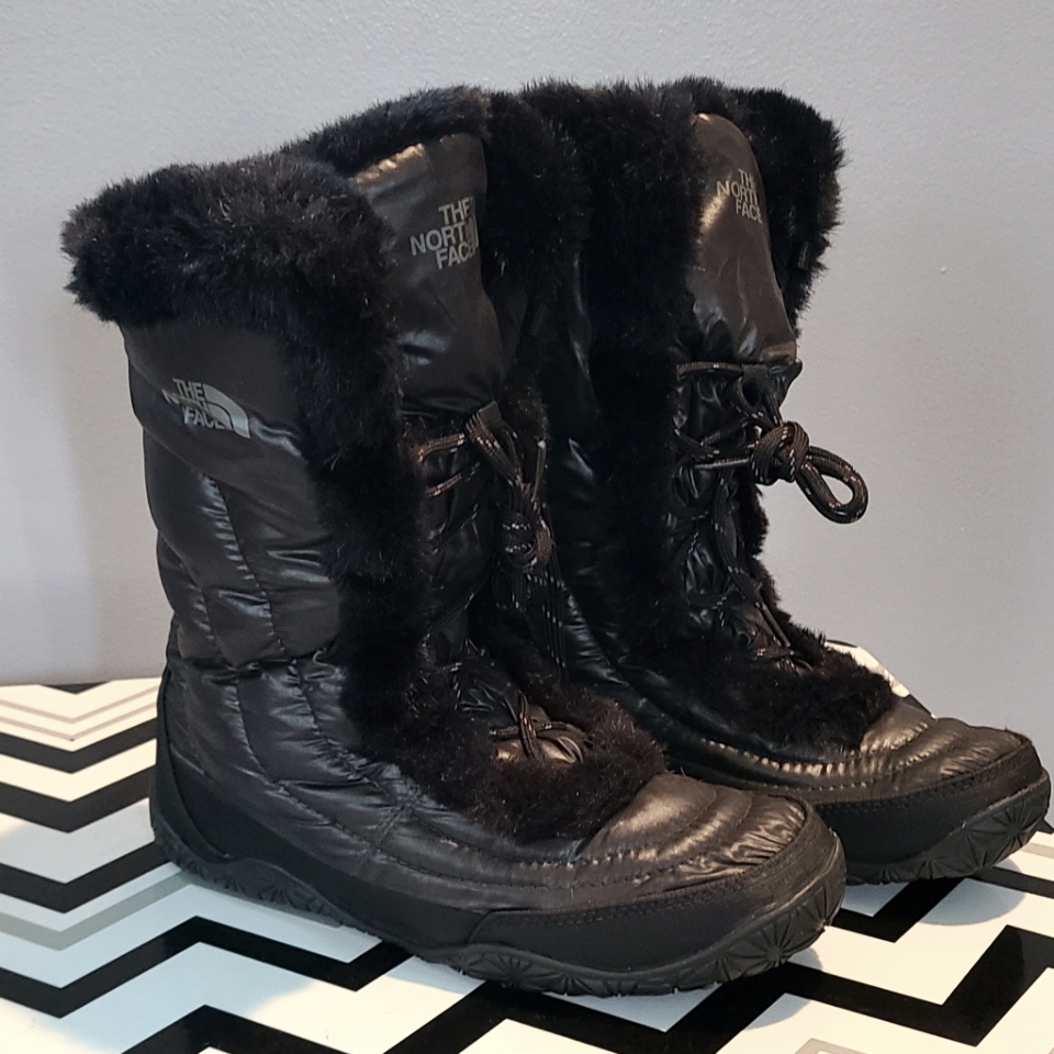 The North Face Womens Alphy Nuptse Fur Snow Boots Black Mid Calf Lace Up